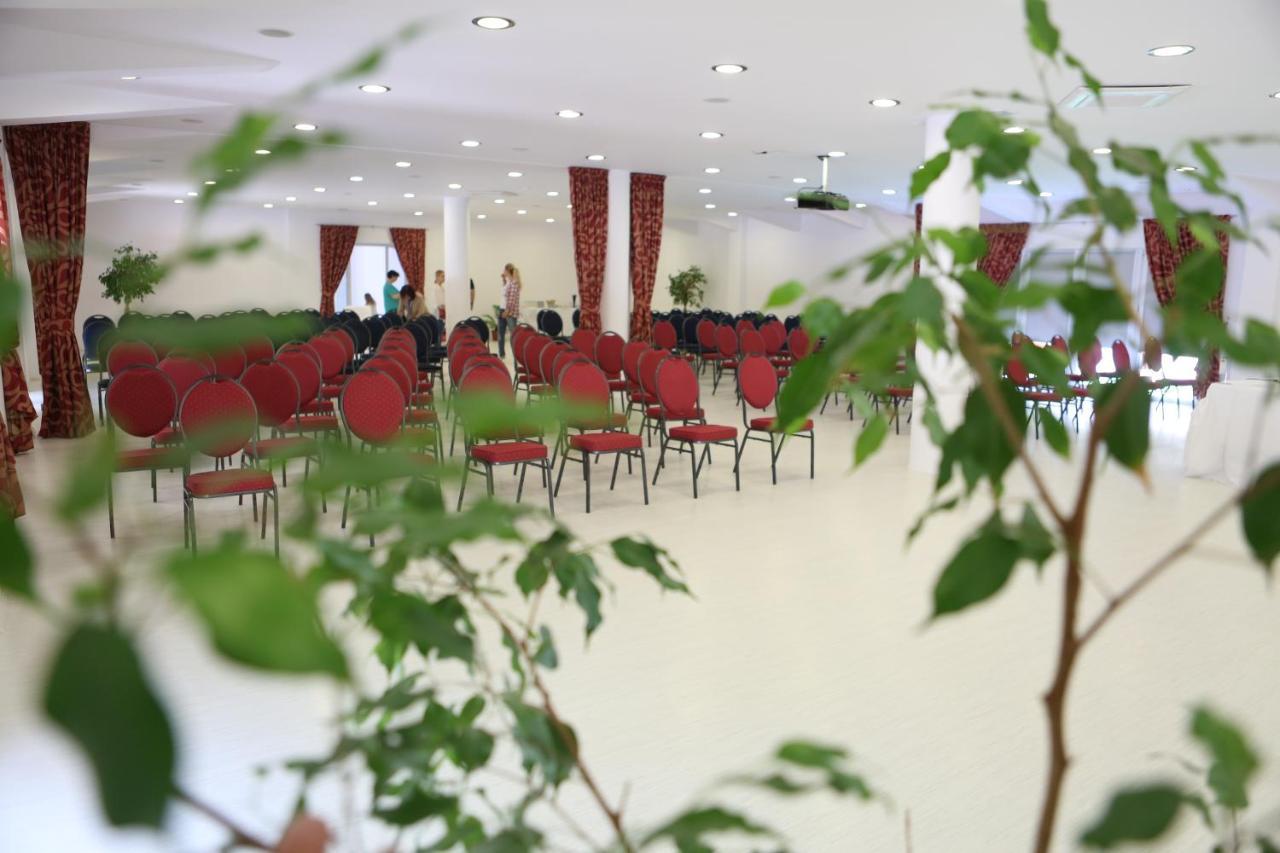 Complex Mediteranean Mamaia Exterior photo