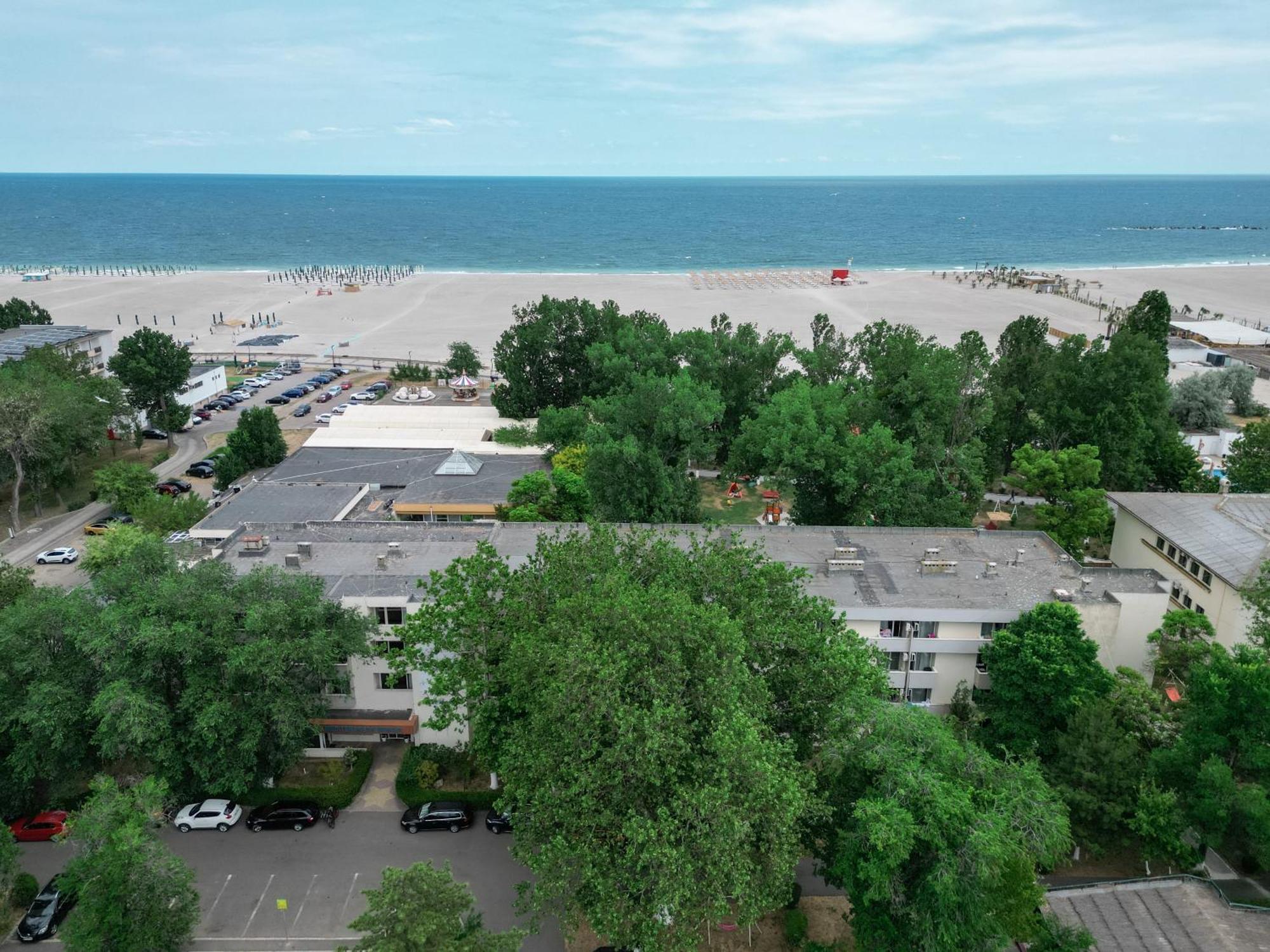 Complex Mediteranean Mamaia Exterior photo