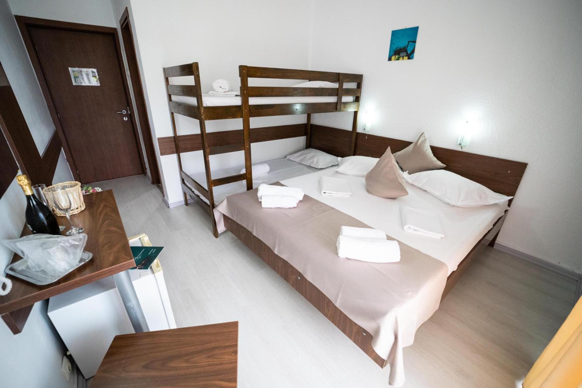 Complex Mediteranean Mamaia Exterior photo