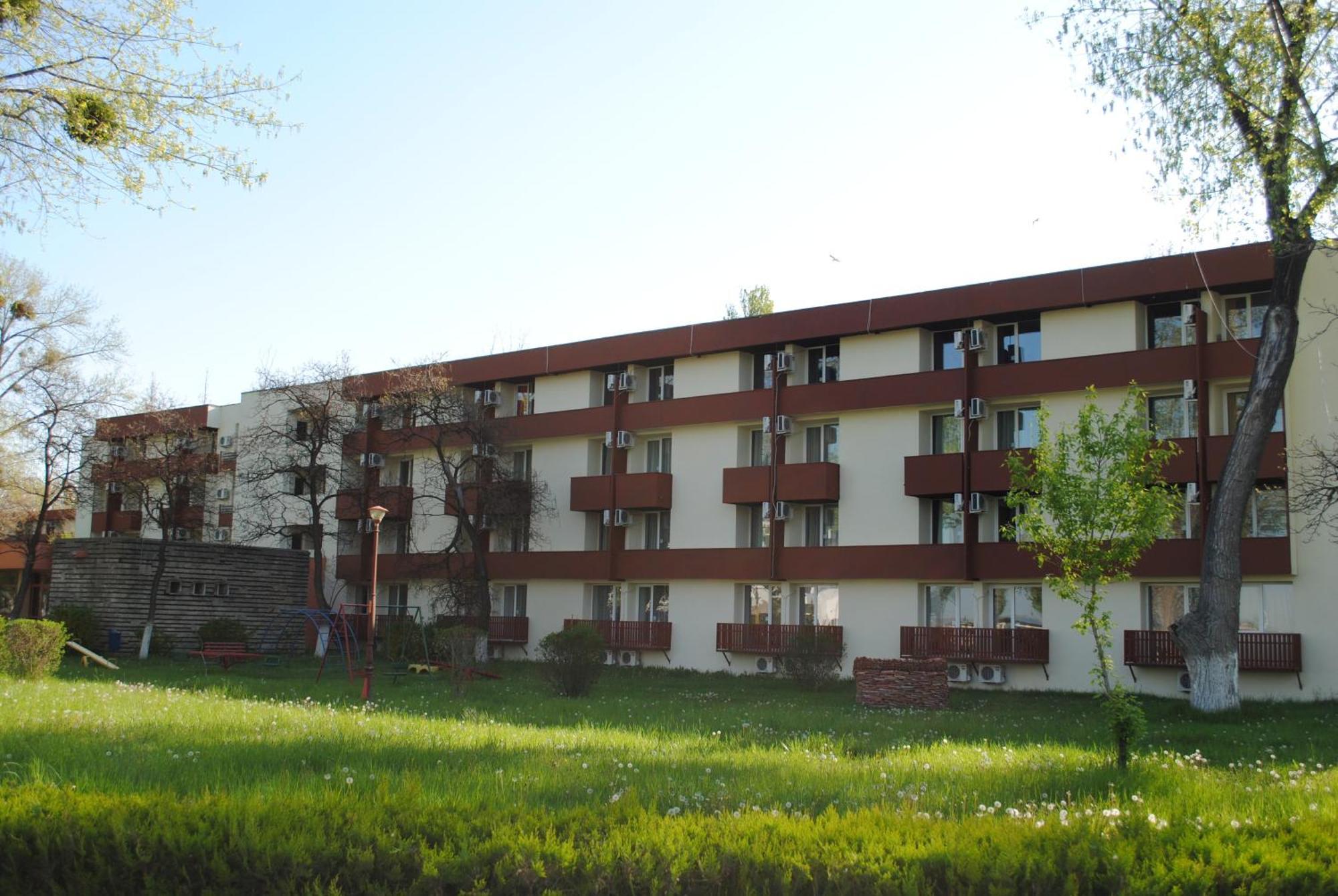 Complex Mediteranean Mamaia Exterior photo